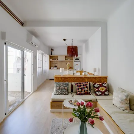Piso En Carolinas Con 3 Apartment